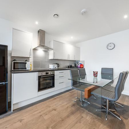 Appartamento London Edgware Station Esterno foto